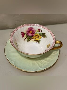 Vintage‎ Shelley Green Begonia  Flower Oleander Shape Teacup Tea cup Saucer set